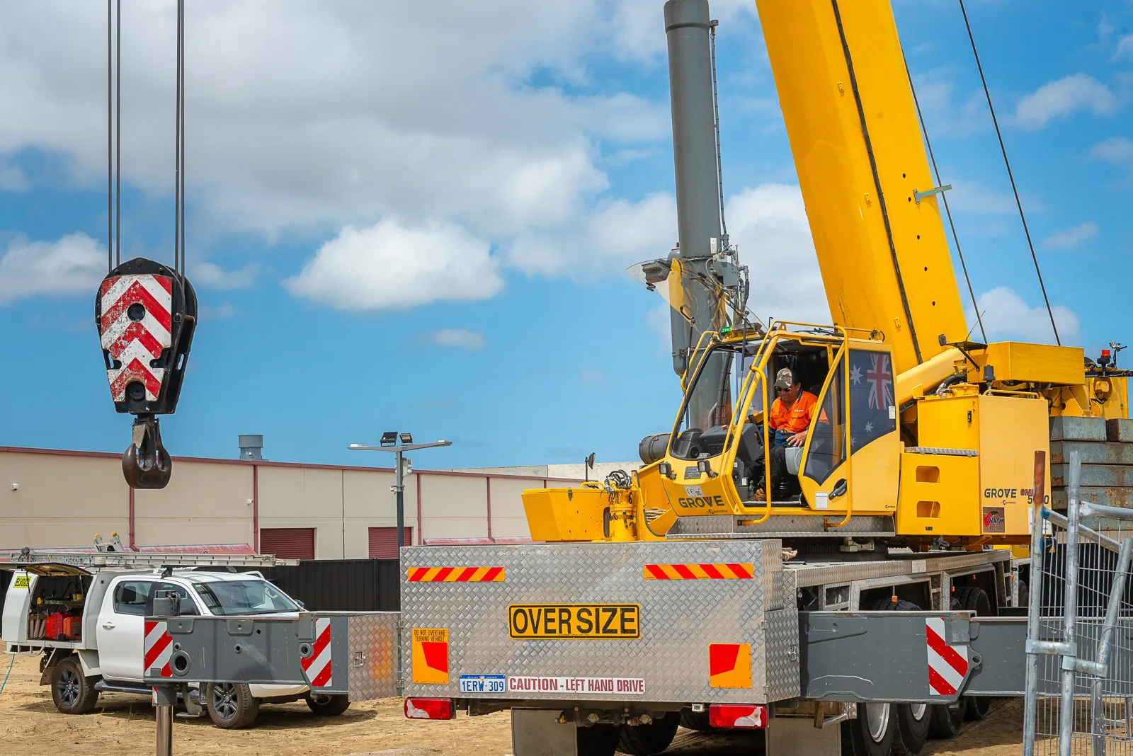 JD Rigging & Construction, Equipment Hire Australia Grove crane ready to lift